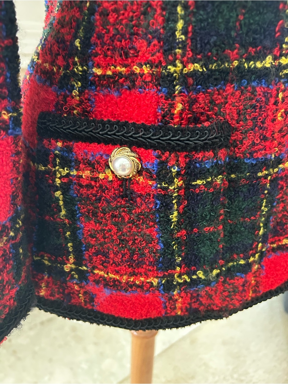 Saks Fifth Avenue - Channel Style Red and Black Plaid Tweed Vintage/Rare Jacket - Picture 4 of 12